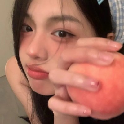 年轻女子